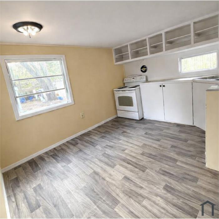 Sterlingwood second listing photo 2